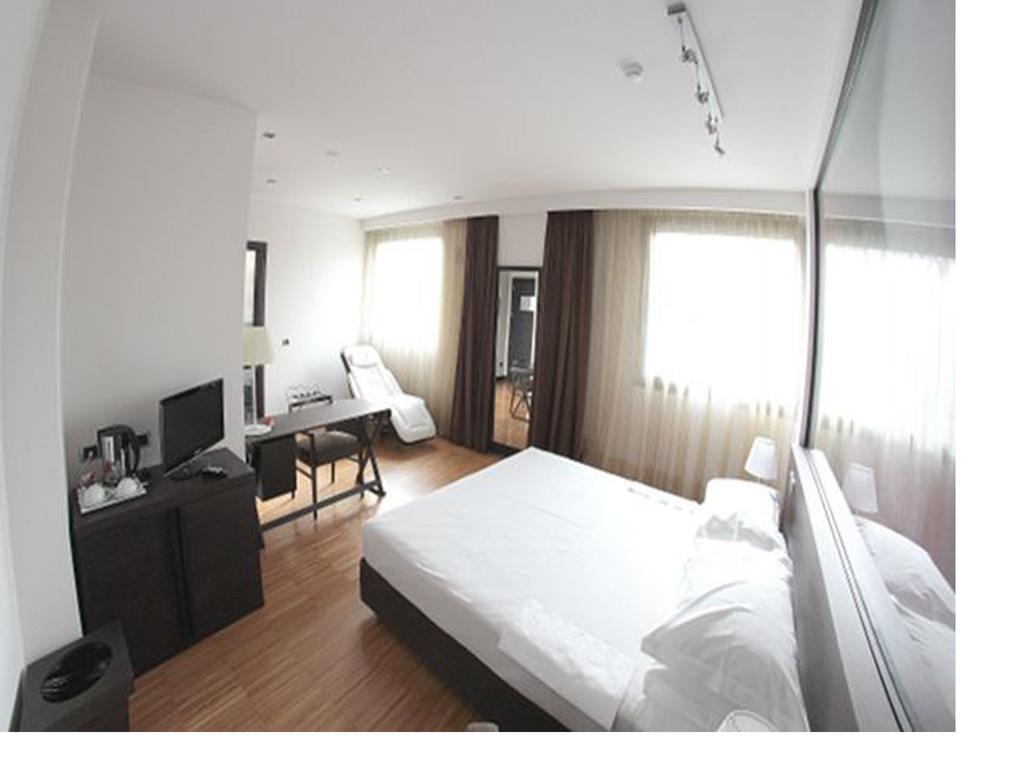 Postumia Hotel Design Oderzo Luaran gambar
